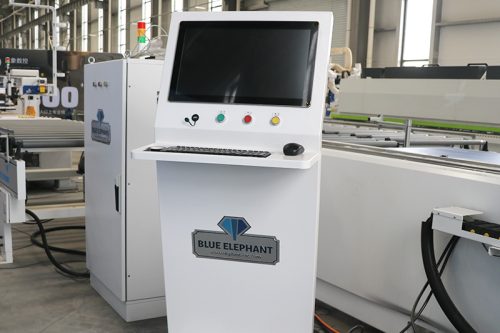 Blue Elephant CNC Router Nesting Brilhante para Produção de Móveis com Rotulagem Inteligente (1)
