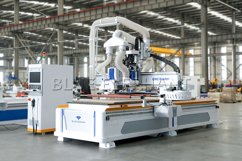 Blue Elephant Incrível Máquina CNC Nesting ATC para Fabricação Eficiente de Móveis com 2 Serras (1)