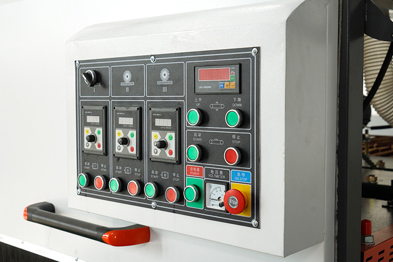 Maquina De Polimento CNC Para Madeira Excelente Para Portas De Armarios E Moveis Preco-4