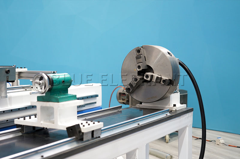 Maquina Router CNC ATC 1325 Eficiente Com Dispositivo Rotativo E Spindle Refrigerado a Ar A Venda-4