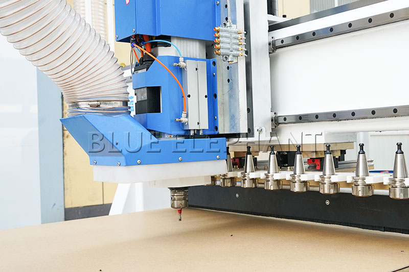 Router CNC Com Trocador De Ferramentas Automatico E 12 Magazine De Ferramentas a Preco Baixo-3