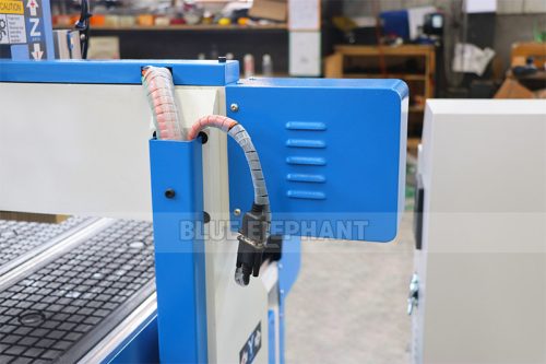 Router CNC Pequeno Com Troca De Ferramentas Para Fresagem De Precisao Com Desconto-4