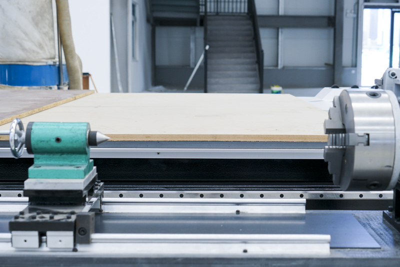Avançada Máquina de CNC Nesting 2040 ATC com Eixo C e Cabeça Agregada para Produção Eficiente (5)