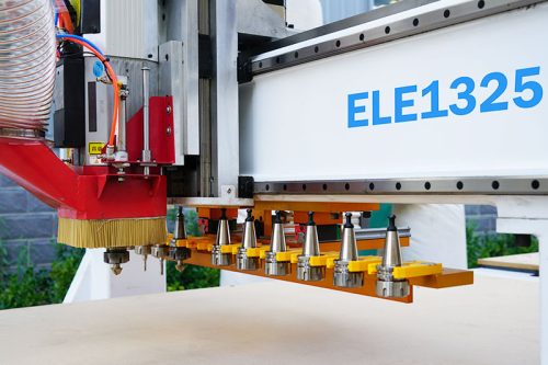 Blue Elephant CNC Nesting ATC Conveniente e de Alta Eficiência com Duplas Plataformas para Processamento de Móveis (1)