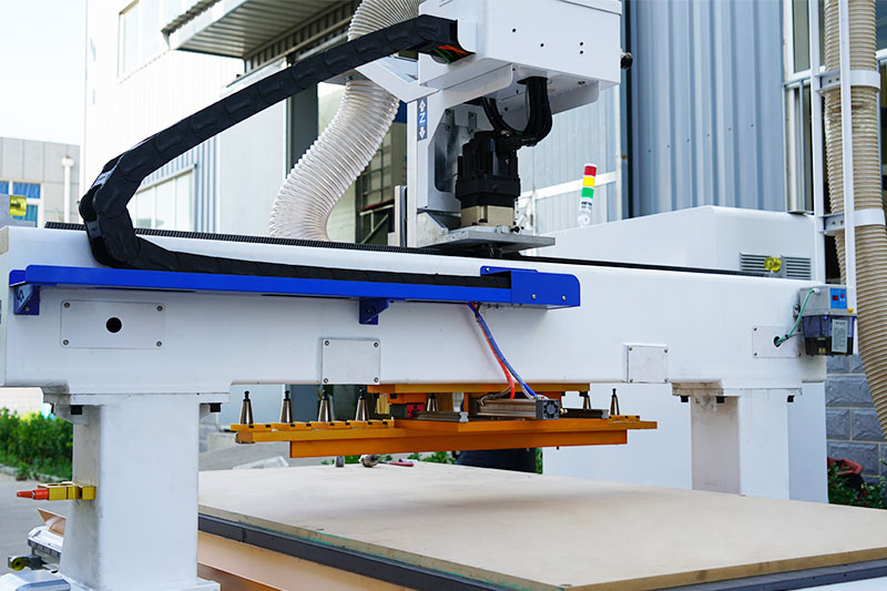 Blue Elephant CNC Nesting ATC Conveniente e de Alta Eficiência com Duplas Plataformas para Processamento de Móveis (1)