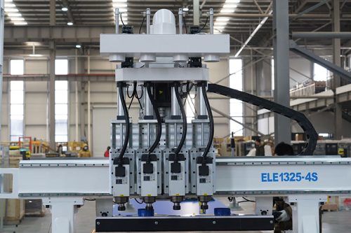Blue Elephant Máquina CNC Nesting para Madeira Custo-Benefício com Quatro Spindles para Marcenaria e Fabricação de Armários (1)