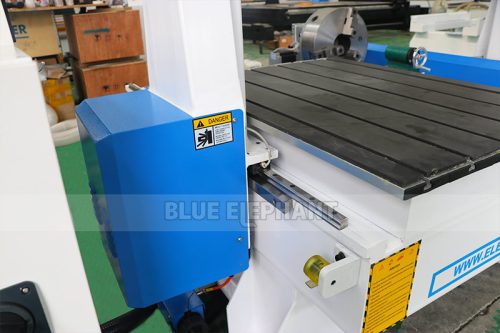 Esculpir Máquina em Madeira Rotativa Expediente para Gravação 3D Detalhada Popular em Fortaleza, Brasil