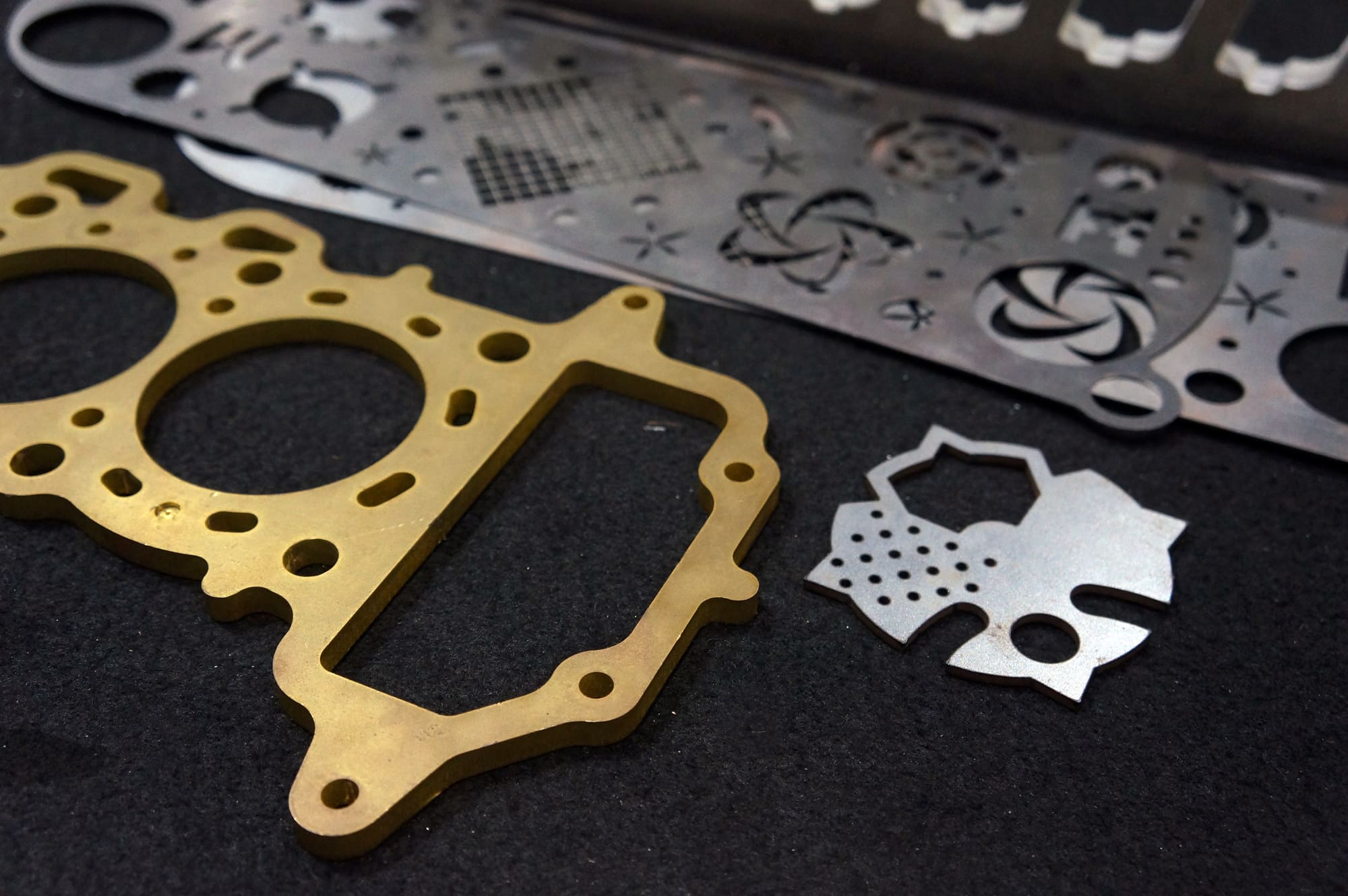 laser cutting machine-c1